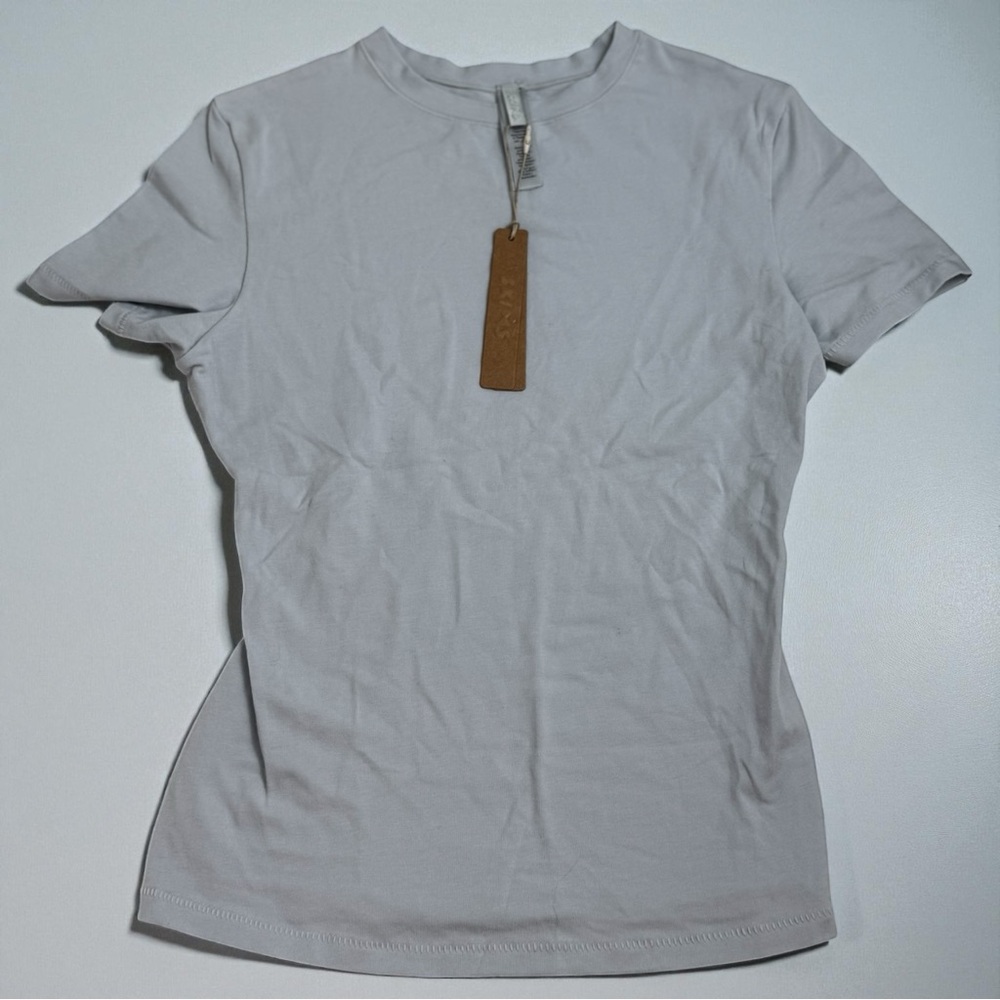 SKIMS Cotton Jersey T-Shirt in Zen Blue 💎
Size Small — New With Tags - Picture 4 of 7